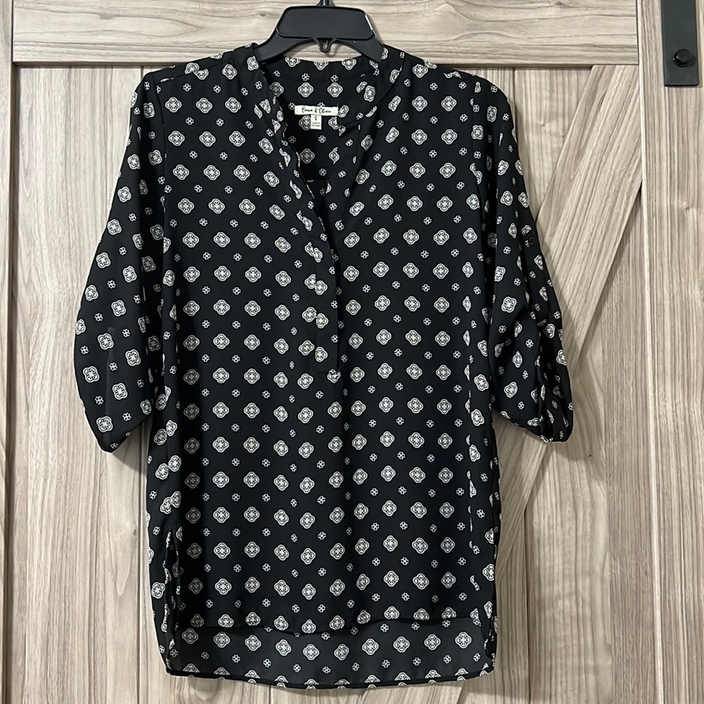 Black Printed High Low Blouse by Emma & Olivia Sz S